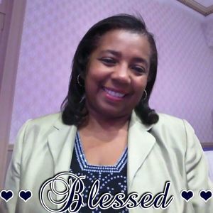 Meet your Posher, Loretta